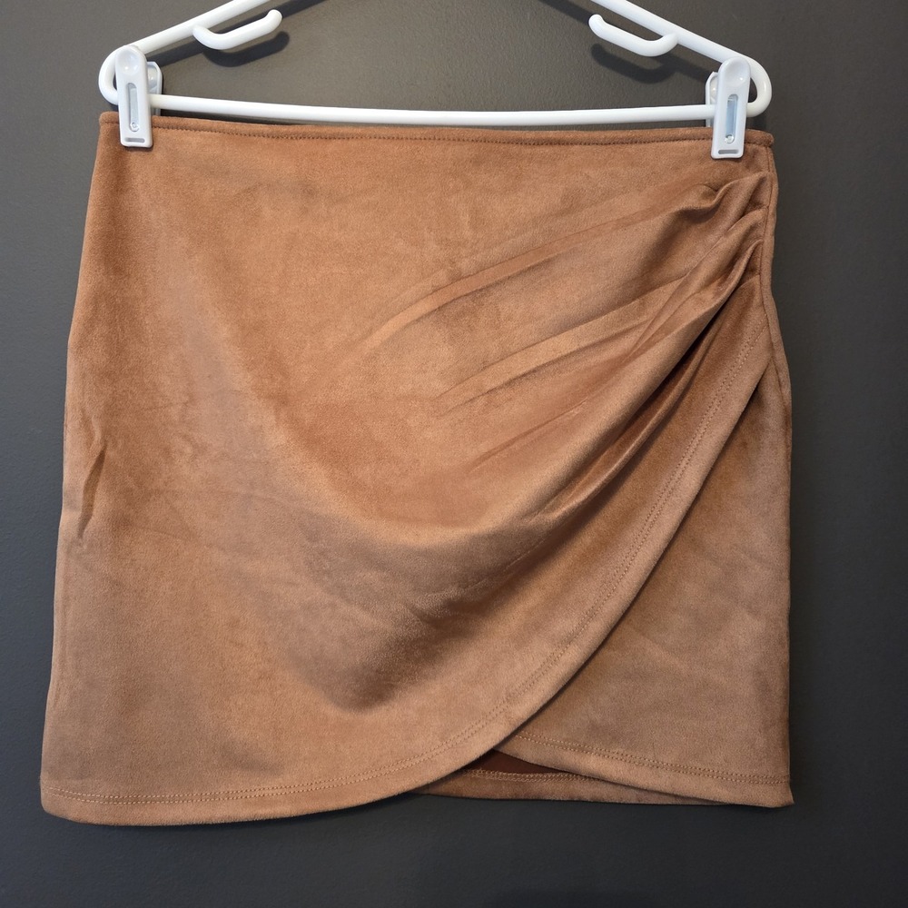 Hunter And Brown Women's Size L Brown Faux Suede Mini Skirt Tulip Hem Zip‎ EUC